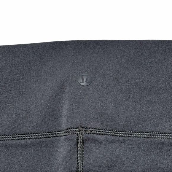 Lululemon Reveal Short High-Rise 9" Digital Rain *Graphite Grey - Picture 6 of 9